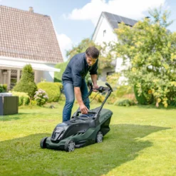 Bosch Power For All Advanced Rotak 36-750 Cordless 36V Rotary Lawnmower 11 Bosch Power For All Advanced Rotak 36-750 Cordless 36V Rotary Lawnmower -Hozelock Shop bosch power for all advanced rotak 36 750 cordless 36v rotary lawnmower4059952526928 01i bq