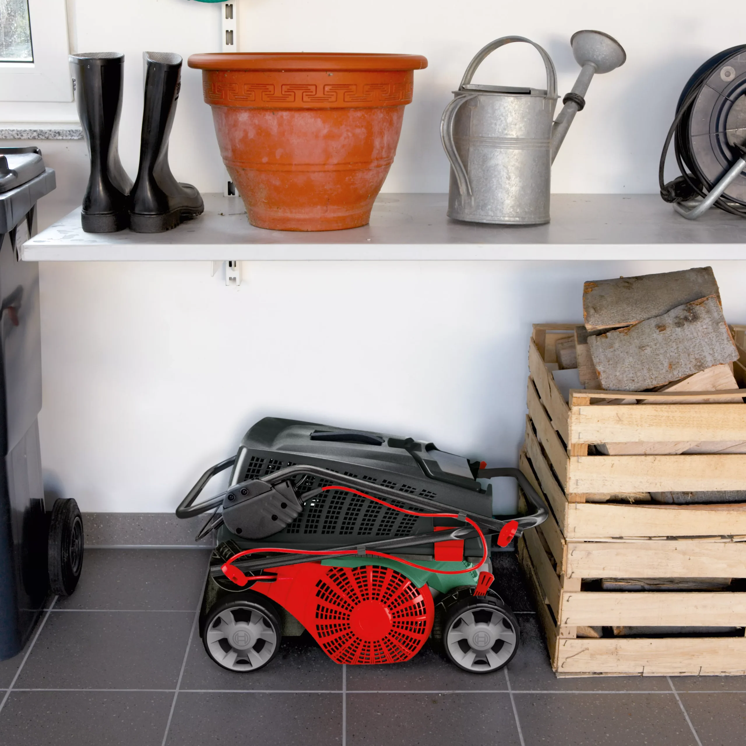 Bosch Power For All UniversalVerticut 1100 320mm Corded Raker & Scarifier 4 Bosch Power For All UniversalVerticut 1100 320mm Corded Raker & Scarifier - Image 2