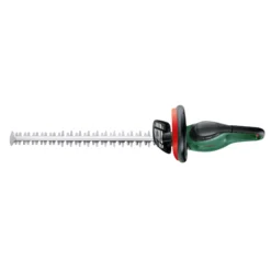 Bosch UniversalHedgeCut 60 480W 116cm Corded Hedge Trimmer 11 Bosch UniversalHedgeCut 60 480W 116cm Corded Hedge Trimmer -Hozelock Shop bosch universalhedgecut 60 480w 116cm corded hedge trimmer4059952614717 03c bq