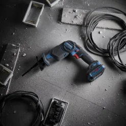 Erbauer 12V EXT Compact Cordless Reciprocating Saw ERS12-Li - Bare Unit -Hozelock Shop erbauer 12v ext compact cordless reciprocating saw ers12 li bare unit5059340010700 03i