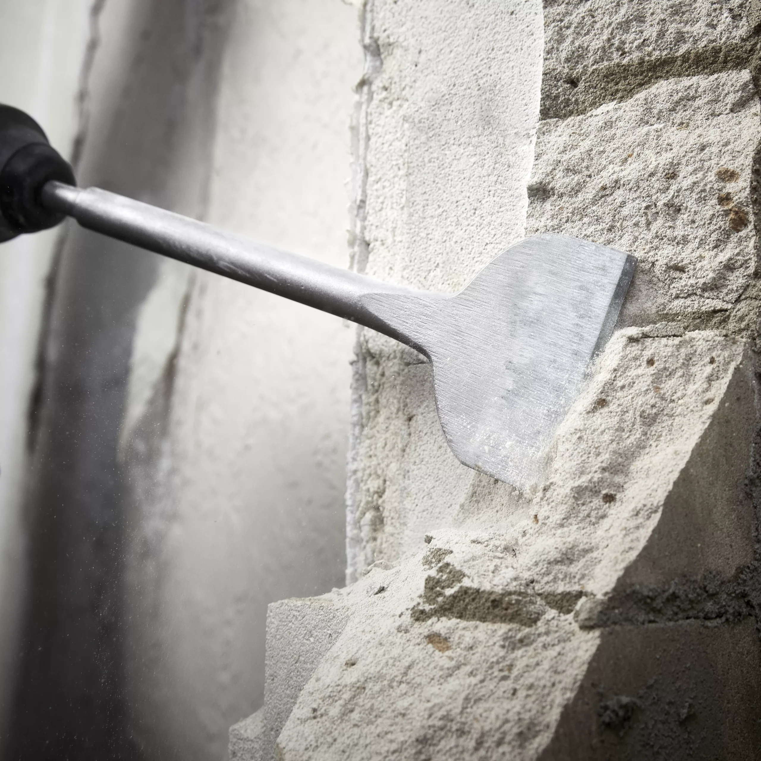 Erbauer SDS Plus Crank Chisel (L)250mm (W)70mm 5 Erbauer SDS Plus Crank Chisel (L)250mm (W)70mm - Image 3