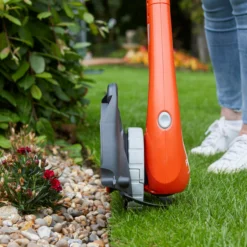 Flymo EasiTrim 250 18V 250mm Cordless Grass Trimmer 17 Flymo EasiTrim 250 18V 250mm Cordless Grass Trimmer -Hozelock Shop flymo easitrim 250 18v 250mm cordless grass trimmer7392930760943 03i bq