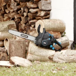 Mac Allister MCSWP40-2 400mm Petrol Chainsaw 15 Mac Allister MCSWP40-2 400mm Petrol Chainsaw -Hozelock Shop mac allister mcswp40 2 400mm petrol chainsaw5059340255873 03i