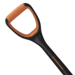 Magnusson Square D Handle Shovel -Hozelock Shop magnusson square d handle shovel5059340086590 37c