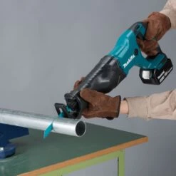 Makita LXT 18V Cordless Reciprocating Saw DJR186Z - Bare -Hozelock Shop makita lxt 18v cordless reciprocating saw djr186z bare0088381806640 43i BQ