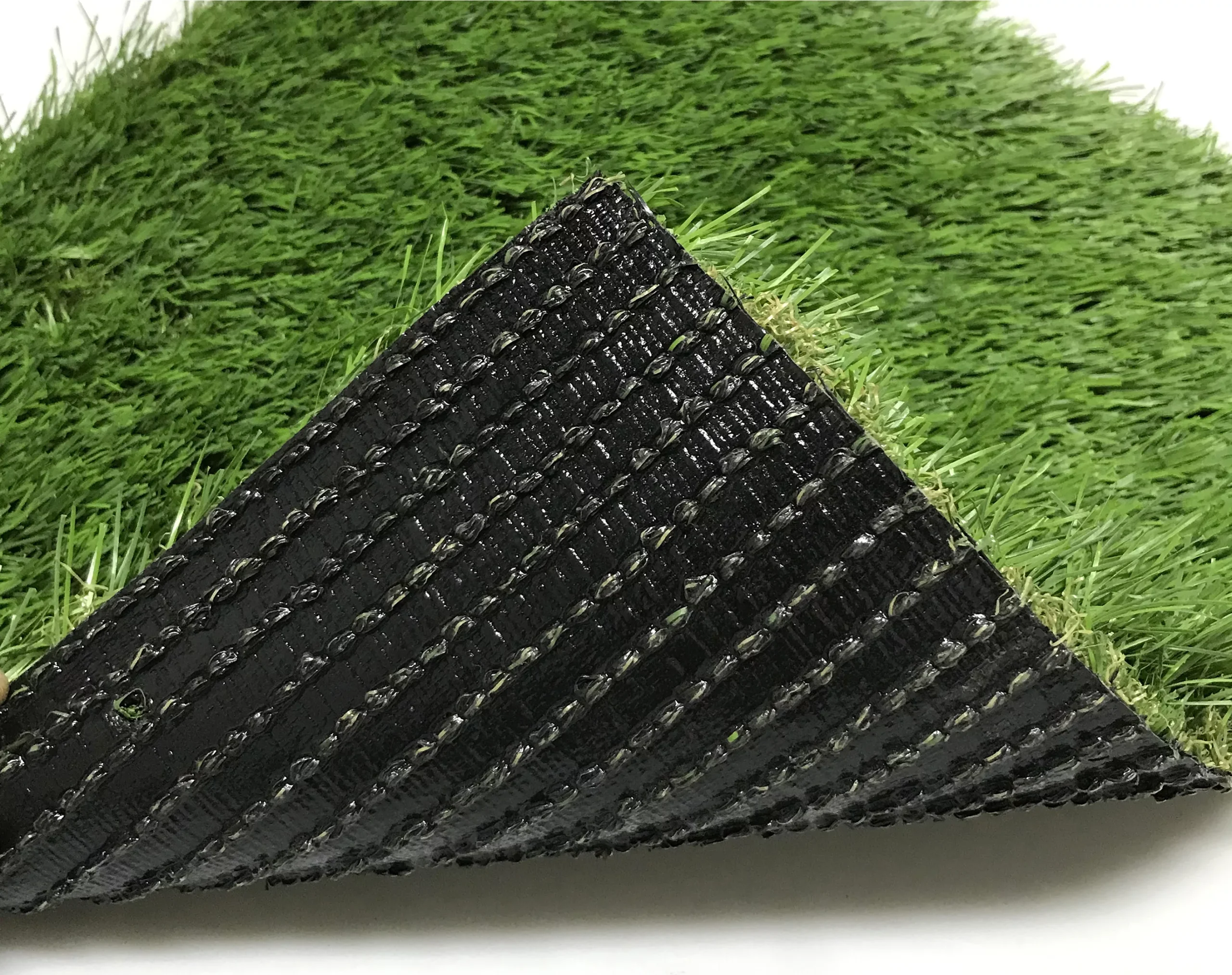 Maple High Density Artificial Grass (L)4m (W)2m (T)39mm 12 Maple High Density Artificial Grass (L)4m (W)2m (T)39mm - Image 10