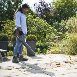 Mountfield Freedom100 20V 4.0Ah Li-ion Battery -Hozelock Shop mountfield freedom100 20v 4 0ah li ion battery8008984841161 01i bq