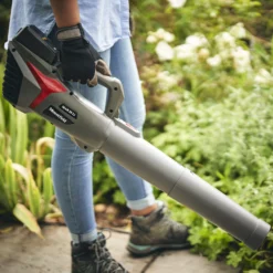 Mountfield Freedom100 20V 4.0Ah Li-ion Battery -Hozelock Shop mountfield freedom100 20v 4 0ah li ion battery8008984841161 02i bq