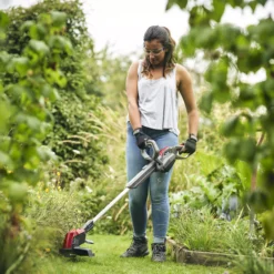 Mountfield Freedom100 250mm Cordless Grass Trimmer MTR 20 Li Kit -Hozelock Shop mountfield freedom100 250mm cordless grass trimmer mtr 20 li kit8008984844612 01i bq