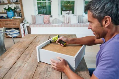 Ryobi Ergo 4V Screwdriver 4 Ryobi Ergo 4V Screwdriver - Image 2