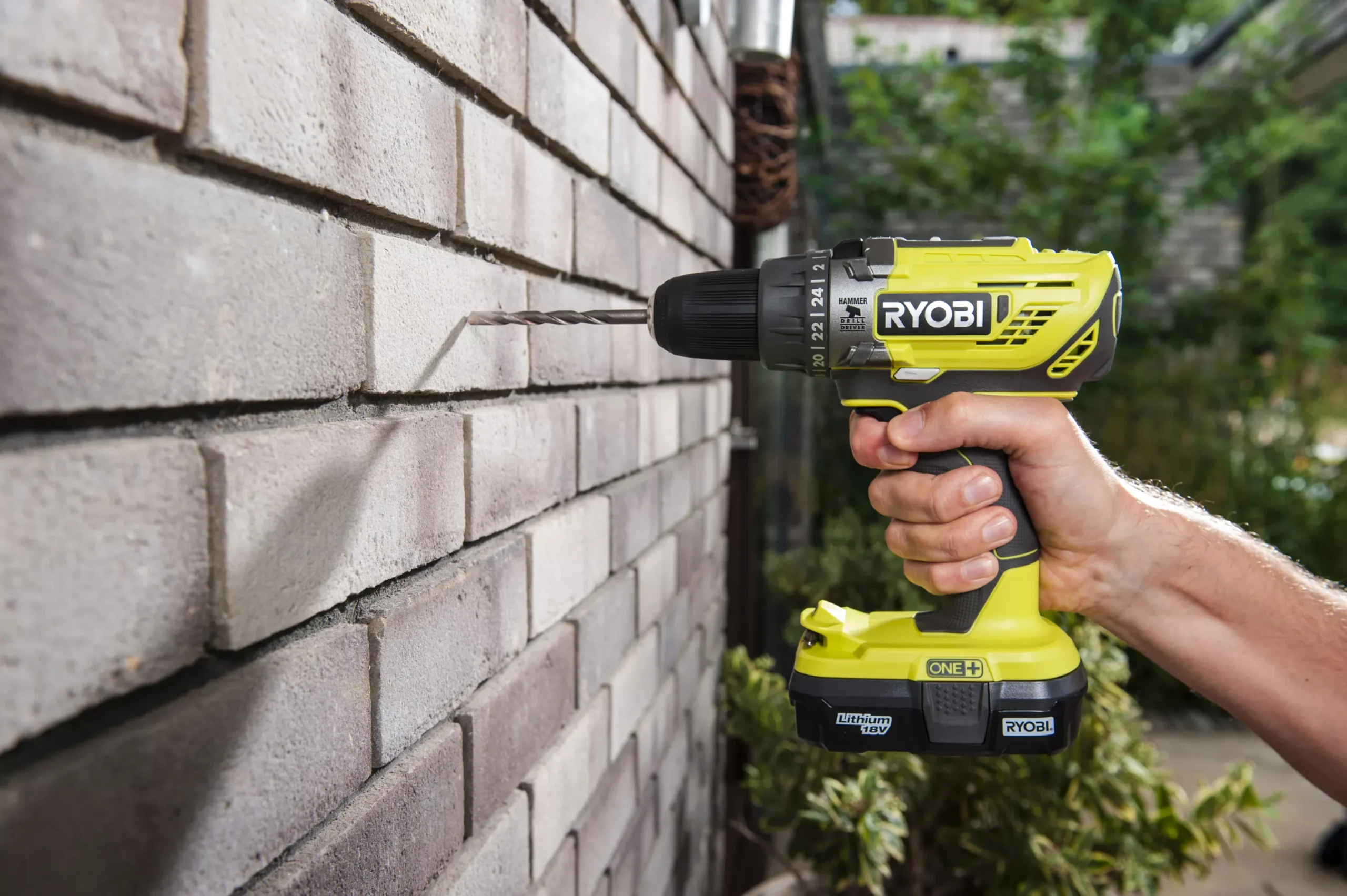 Ryobi ONE+ 18V 1 X 1.5Ah Li-ion Cordless Percussion Drill R18PD3-115GK 6 Ryobi ONE+ 18V 1 X 1.5Ah Li-ion Cordless Percussion Drill R18PD3-115GK - Image 4
