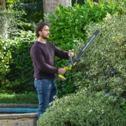 Ryobi ONE+ 18V 500mm RY18HT50A-120 Cordless Hedge Trimmer 8 Ryobi ONE+ 18V 500mm RY18HT50A-120 Cordless Hedge Trimmer -Hozelock Shop ryobi one 18v 500mm ry18ht50a 120 cordless hedge trimmer4892210203274 03i bq