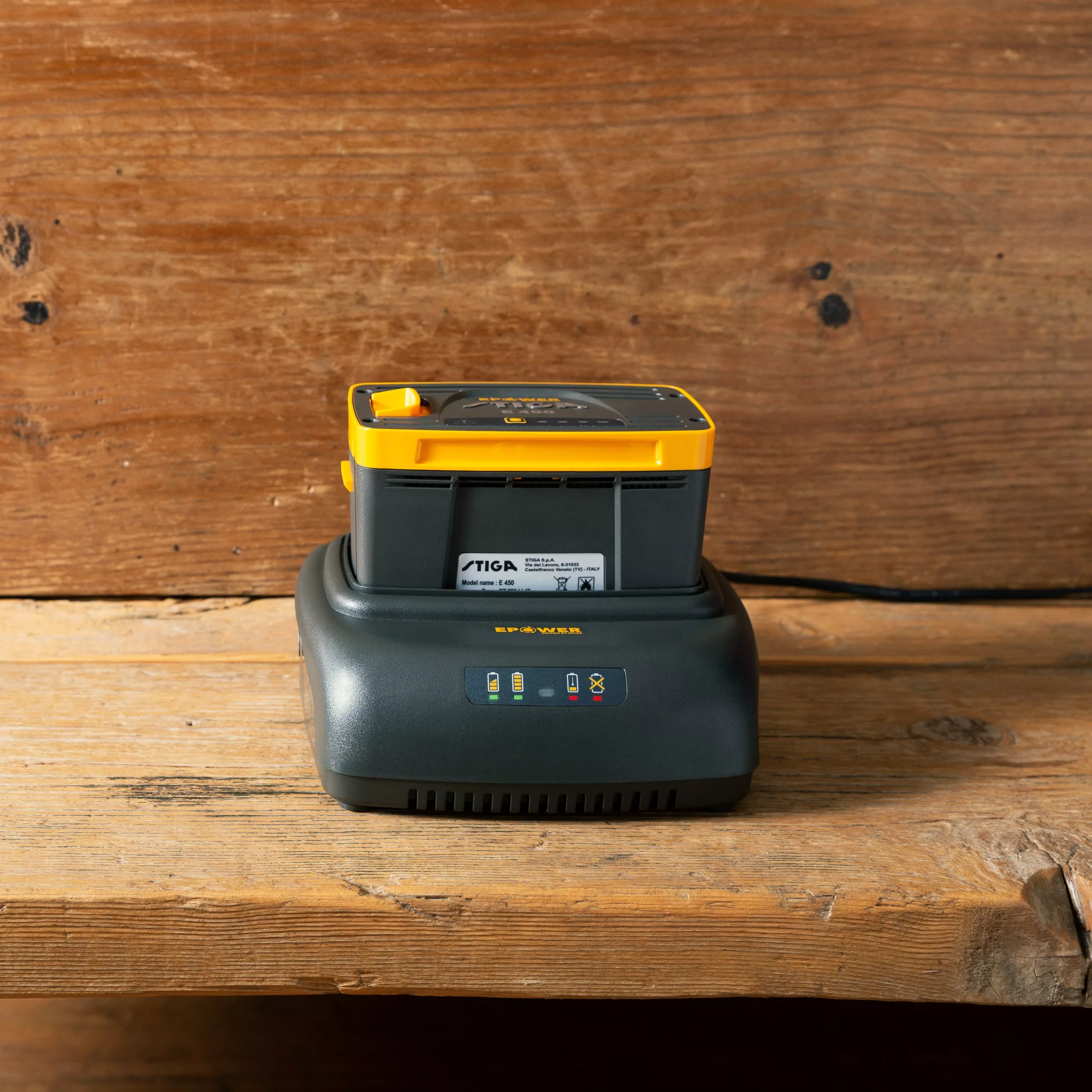 Stiga 220-240V 3A Li-ion Fast Battery Charger EC 430 FU / 277031008/ST1 5 Stiga 220-240V 3A Li-ion Fast Battery Charger EC 430 FU / 277031008/ST1 - Image 3