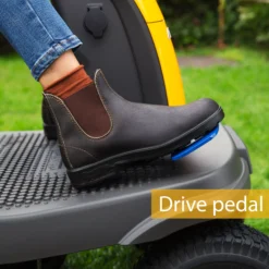 Stiga Battery-powered Ride-on Lawnmower 48V 17 Stiga Battery-powered Ride-on Lawnmower 48V -Hozelock Shop stiga battery powered ride on lawnmower 48v8008984852570 25c